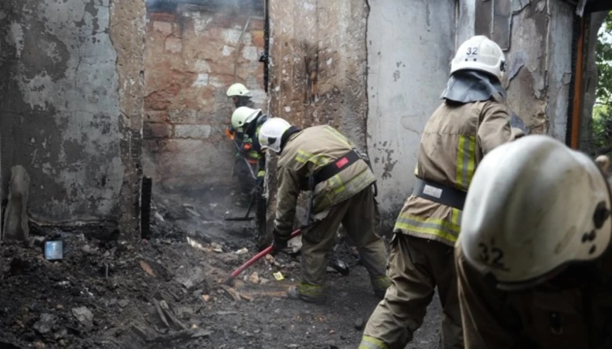 Пожежа на магістральному газопроводі та пошкоджені житлові будинки після удару РФ по Одещині