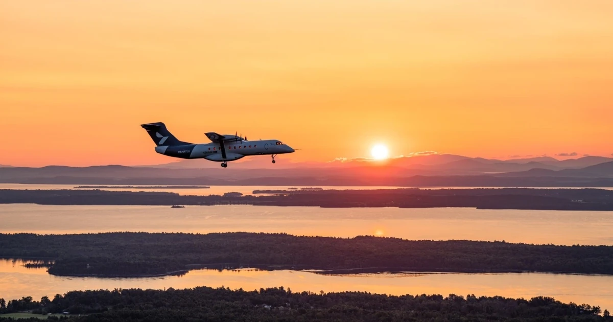 Прототип X1 від компанії Heart Aerospace в аеропорту Платтсбург, штат Нью-Йорк