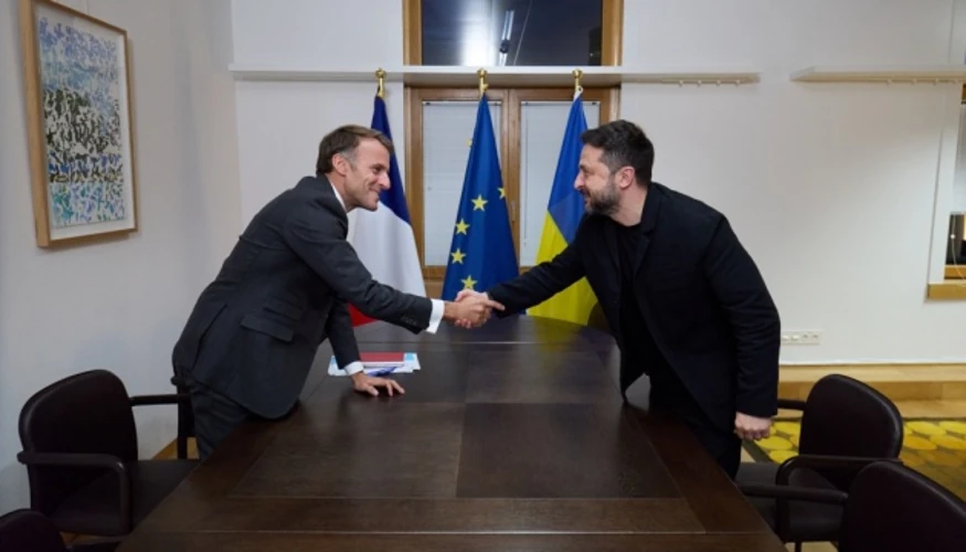 Президент Франції Еммануель Макрон під час пресконференції за підсумками засідання Європейської ради у Брюсселі